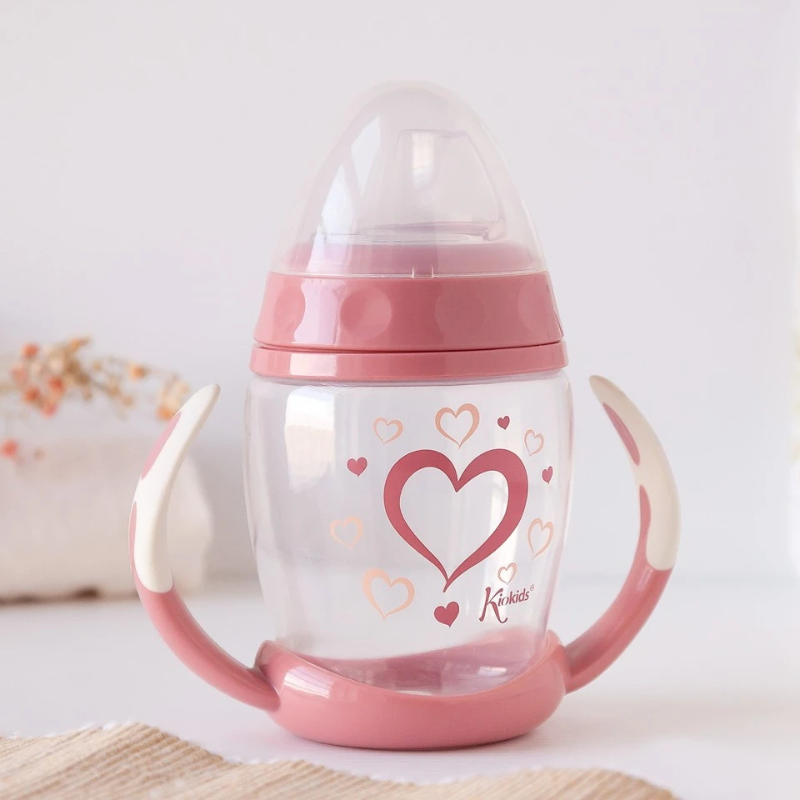 Tasse d&#039;apprentissage step 1 coeurs