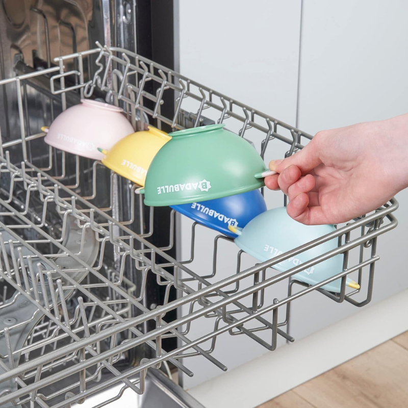 Badabulle Lot de 5 bols ventouse antidérapants 330ml et 3 cuillères 1er âge souples