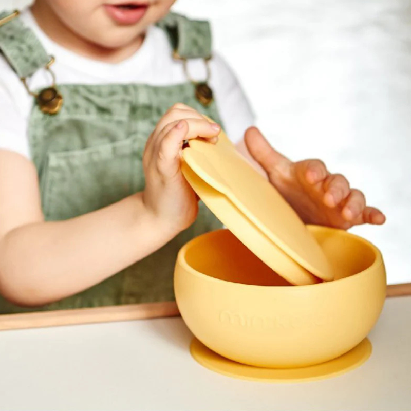 Bol avec Couvercle et Ventouse MINIKOIOI en Silicone – Jaune