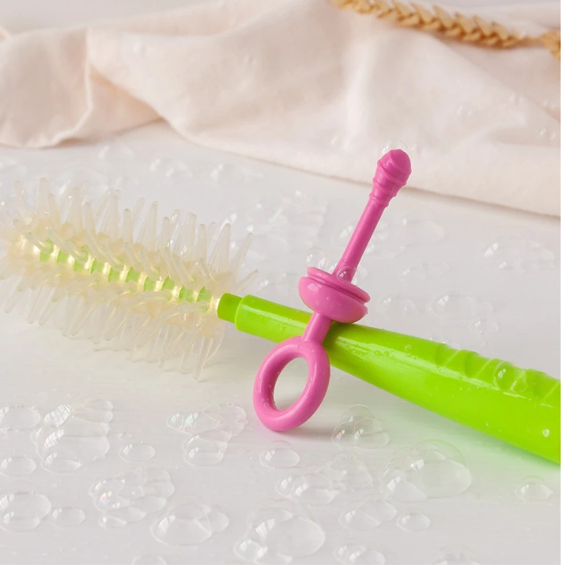 Goupillon en silicone rose – Kiokids