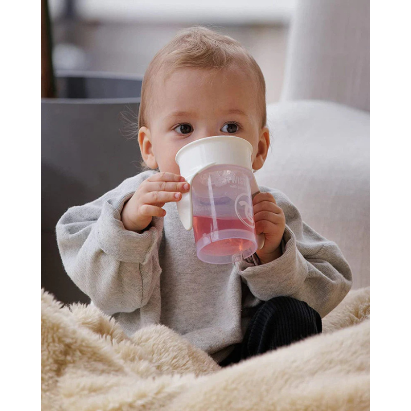 Twistshake Tasse d'entraînement 230ml 6M+ - Blanc Pastel